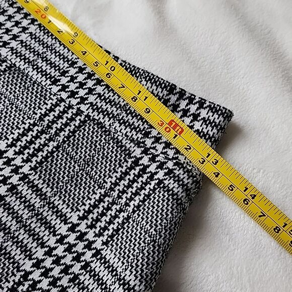 Brandy Melville Stretch Classic Plaid Skirt, Size Small Academia School Girl - Picture 6 of 8